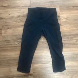 Lululemon teal capris leggings